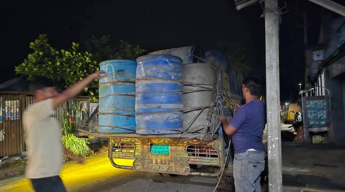 "বাঞ্ছারামপুরে ন্যায্যমূল্যে পেট্রোল বিক্রি শুরু: স্বস্তিতে সাধারণ ভোক্তা"